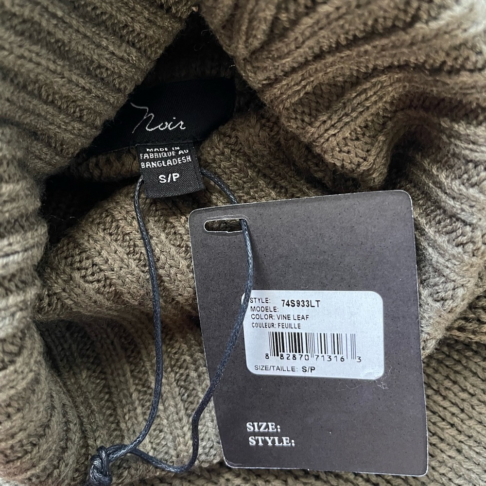 Noir Knit Turtleneck Poncho Sweater Vine Leaf Green | Small - Picture 4 of 4